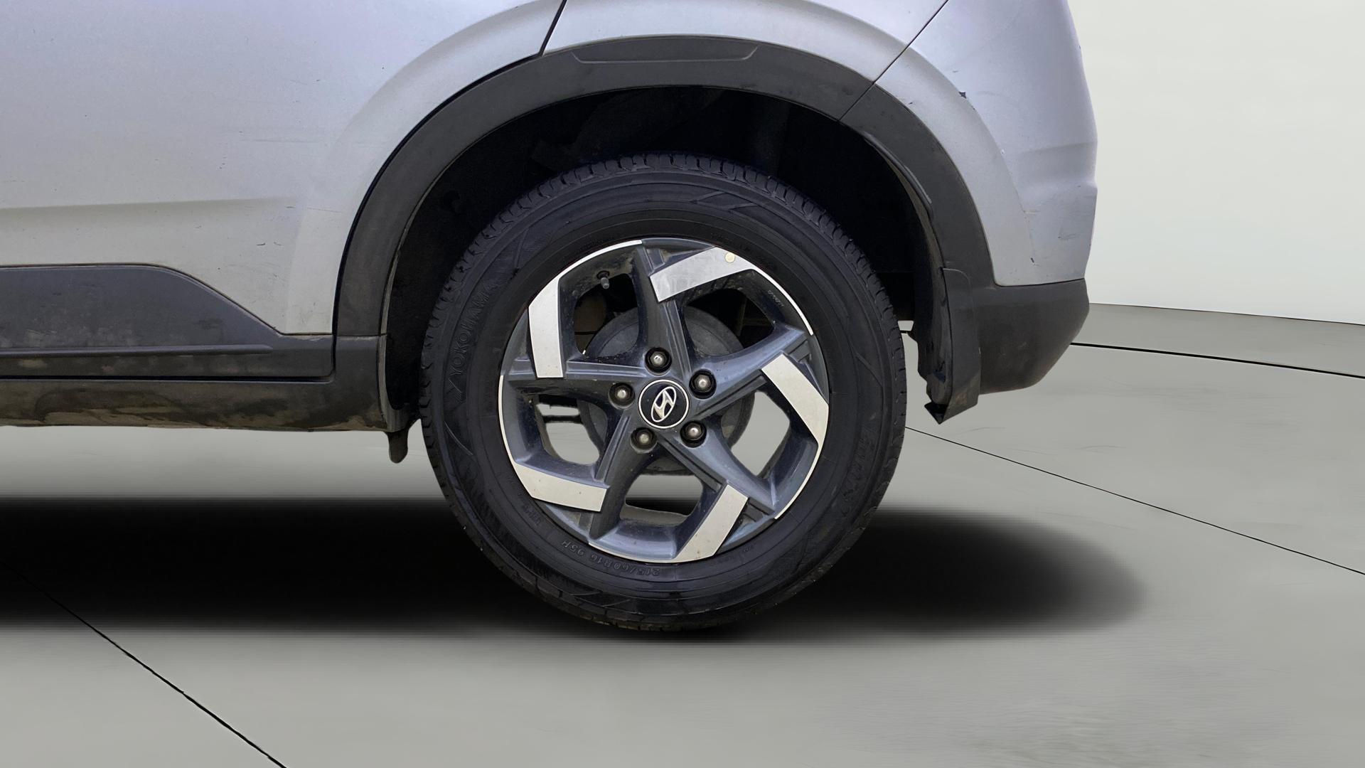 View 2019 Hyundai Venue SX Plus 1.0 Petrol AT Image 12 Used 2019 Hyundai Venue SX Plus 1.0 Petrol AT Image 12
