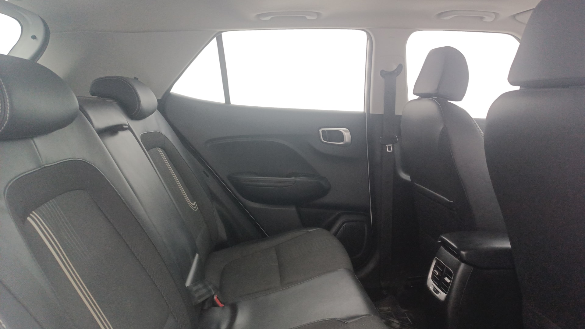 View 2019 Hyundai Venue SX (O) 1.0 Petrol Image 30 Used 2019 Hyundai Venue SX (O) 1.0 Petrol Image 30