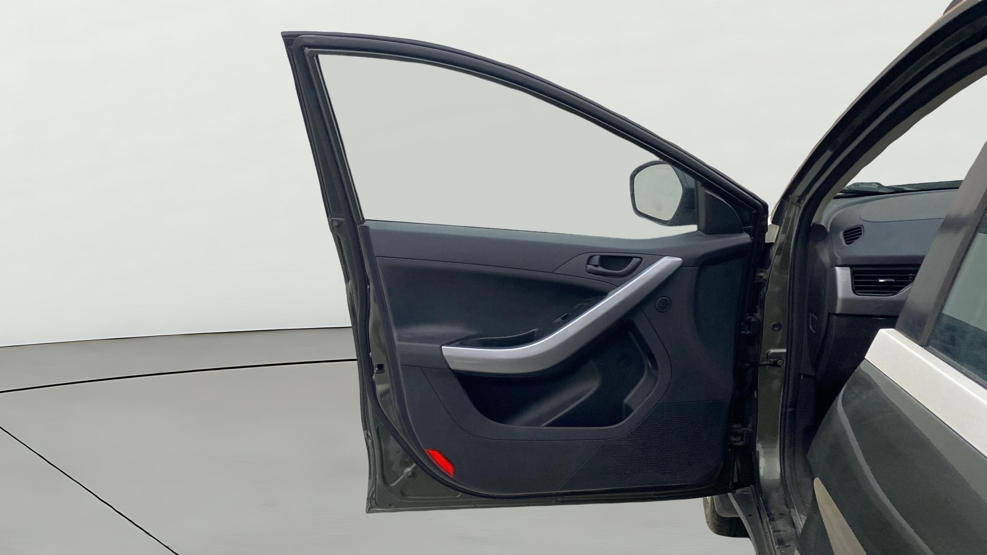 View 2023 Tata Nexon Revotron XM Image 35 Used 2023 Tata Nexon Revotron XM Image 35