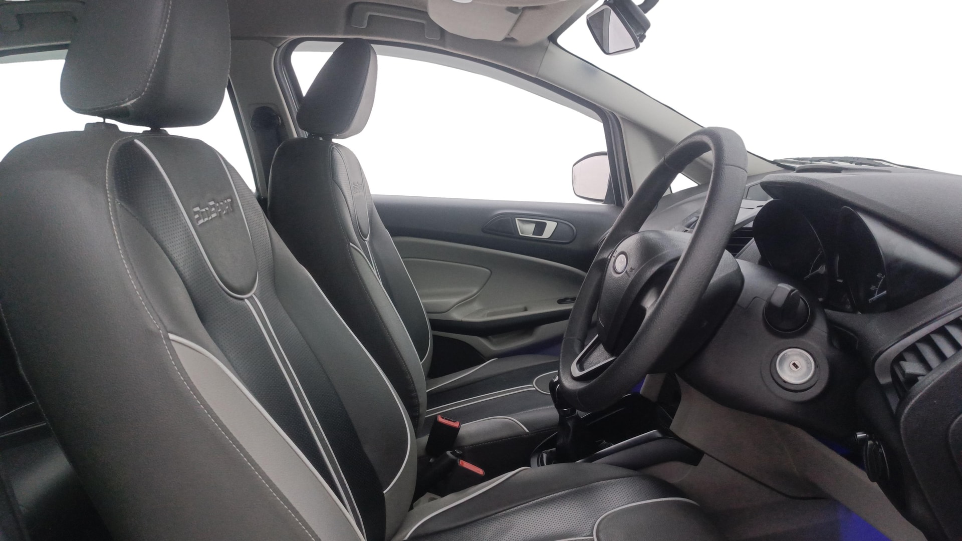 View 2017 Ford EcoSport 1.5 TDCi Diesel Ambiente BS IV Image 26 Used 2017 Ford EcoSport 1.5 TDCi Diesel Ambiente BS IV Image 26