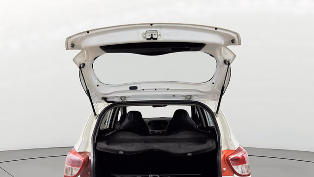 View Hyundai Grand i10 Image 16 Used Hyundai Grand i10 Image 16