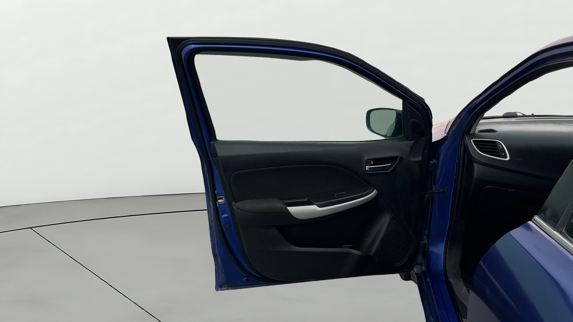 View 2017 Maruti Suzuki 1000 Base Variant Image 30 Used 2017 Maruti Suzuki 1000 Base Variant Image 30