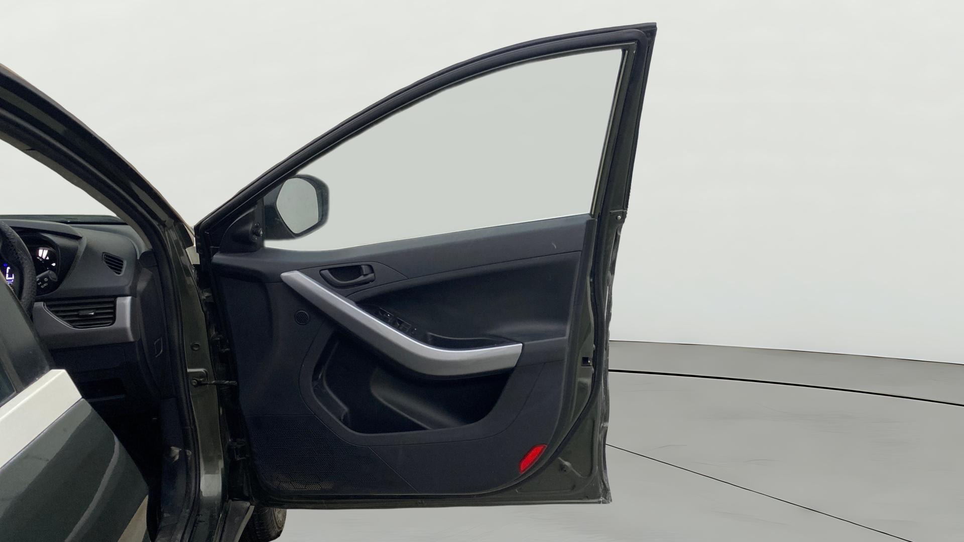 View 2023 Tata Nexon Revotron XM Image 43 Used 2023 Tata Nexon Revotron XM Image 43