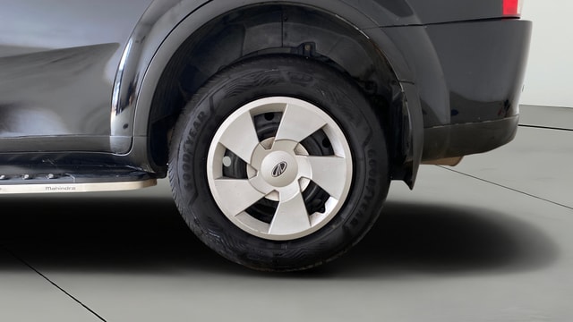 View Mahindra XUV500 Image 11 Used Mahindra XUV500 Image 11