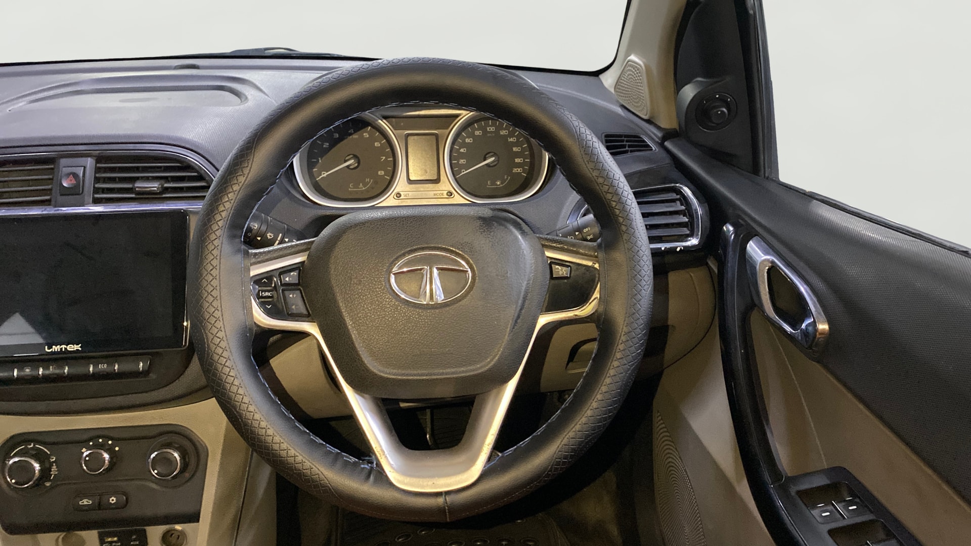 View 2016 Tata Tiago Revotorq XB Image 20 Used 2016 Tata Tiago Revotorq XB Image 20