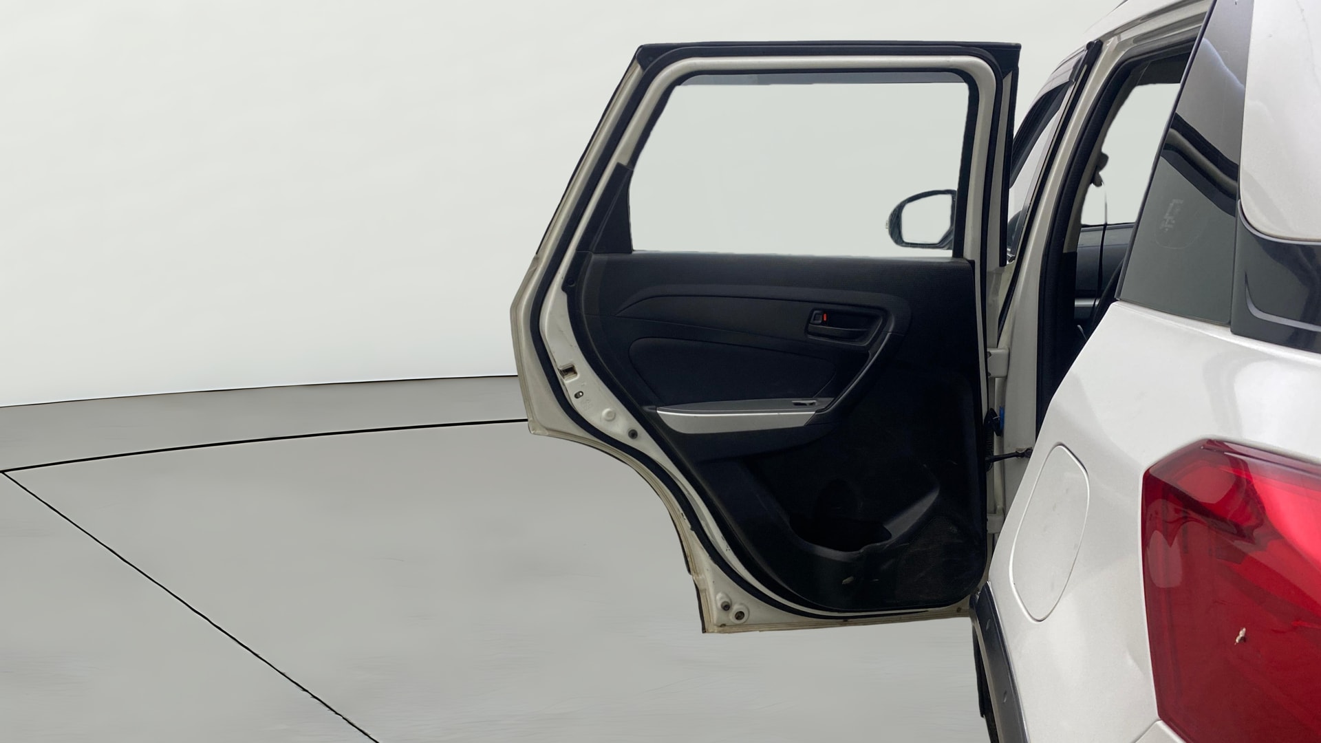 View 2022 Maruti Suzuki 1000 Base Variant Image 22 Used 2022 Maruti Suzuki 1000 Base Variant Image 22