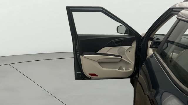 View Mahindra XUV300 Image 31 Used Mahindra XUV300 Image 31