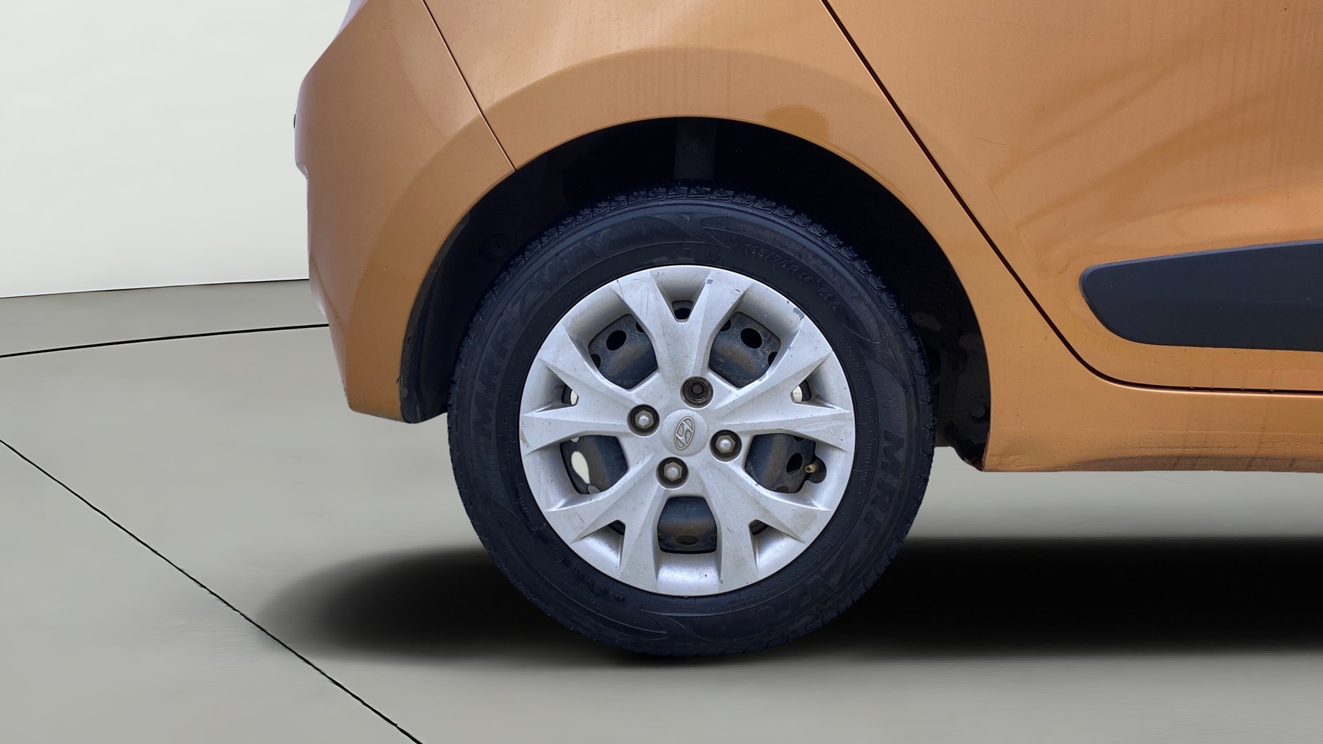 View 2016 Hyundai Grand i10 Sportz 1.2 Kappa Image 23 Used 2016 Hyundai Grand i10 Sportz 1.2 Kappa Image 23