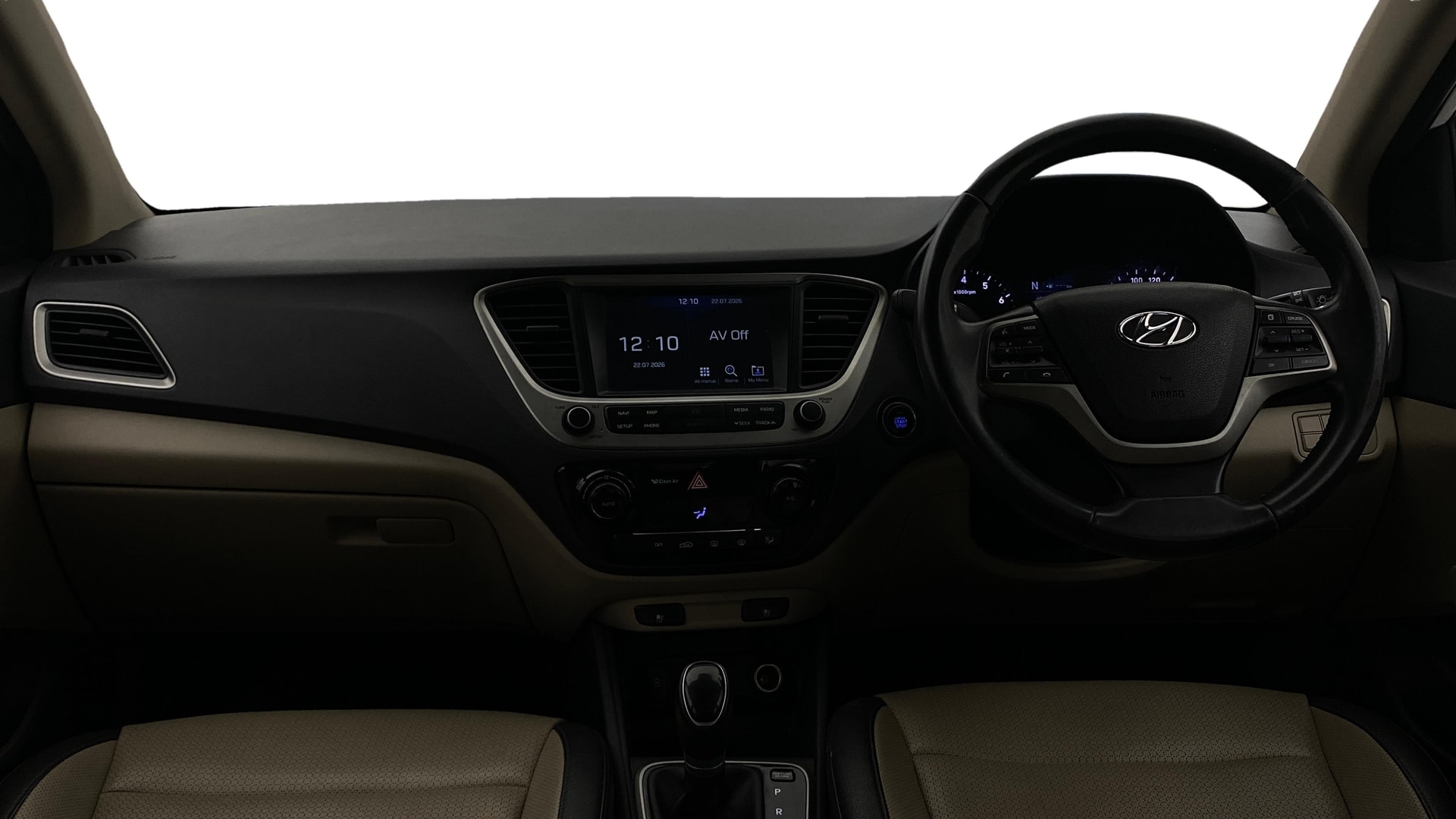 View 2018 Hyundai Verna 1.6 VTVT SX (O) AT Image 30 Used 2018 Hyundai Verna 1.6 VTVT SX (O) AT Image 30