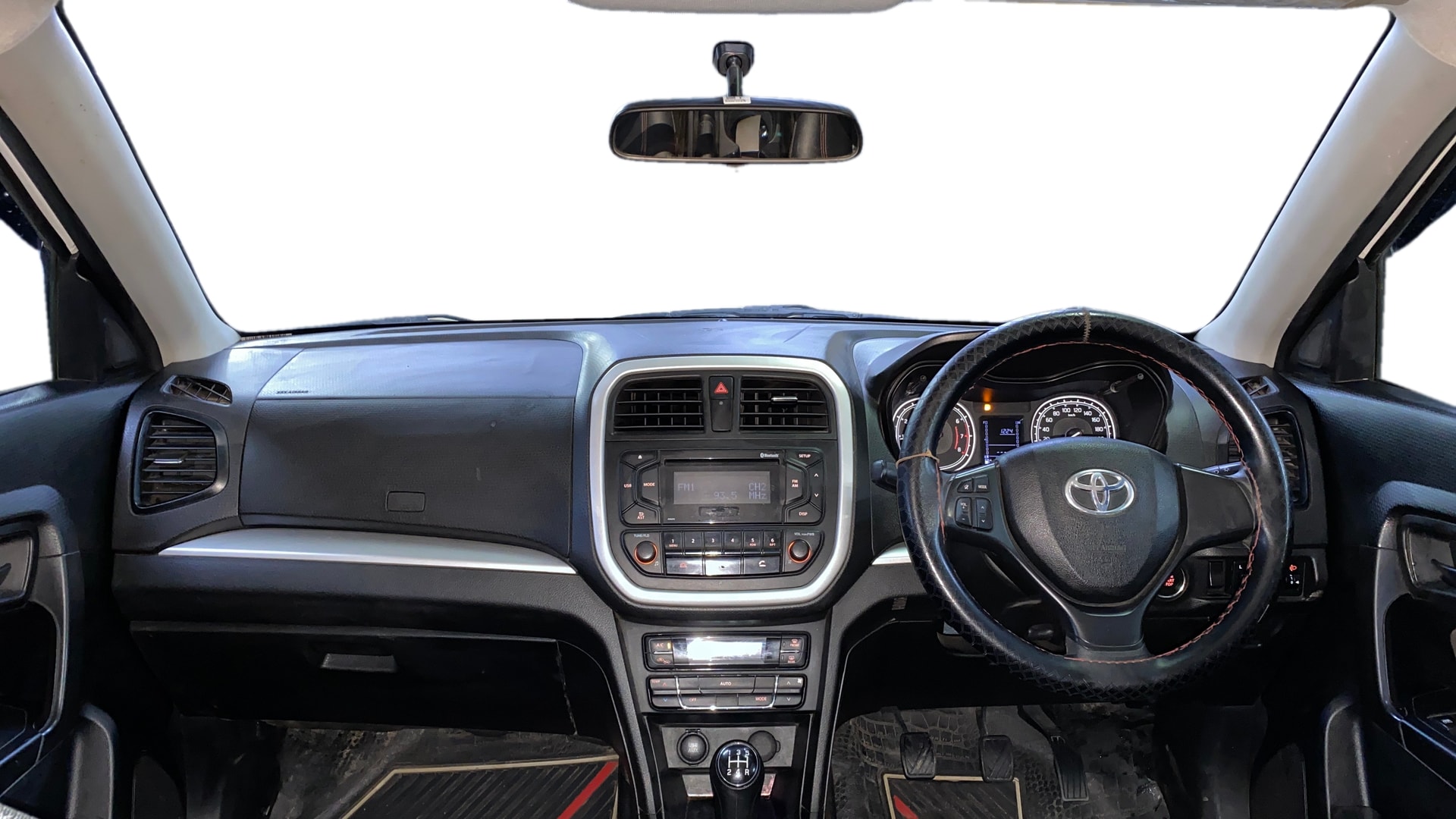 View 2021 Toyota Urban Cruiser Mid MT Image 32 Used 2021 Toyota Urban Cruiser Mid MT Image 32