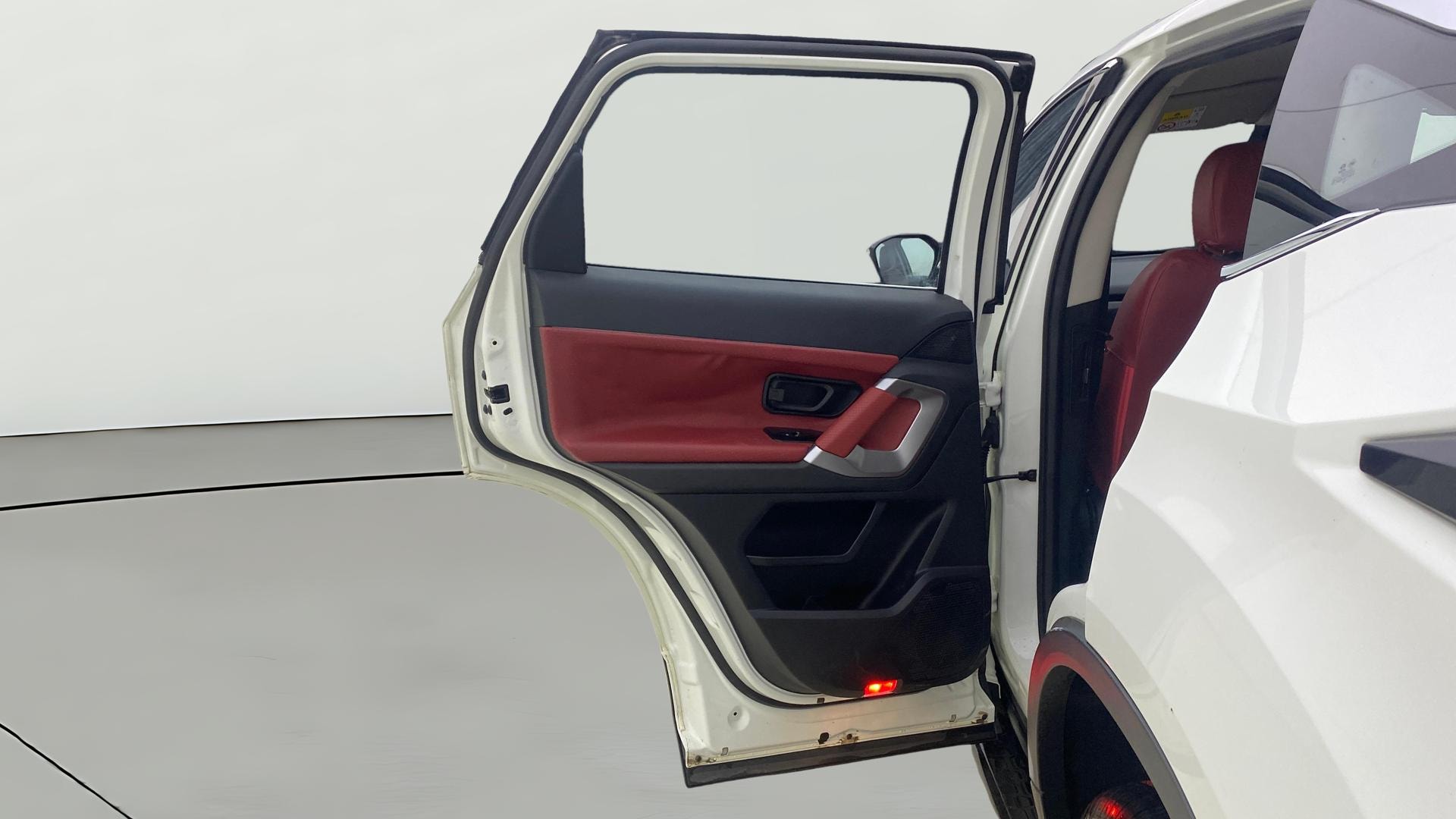View 2021 Tata Harrier XE Image 14 Used 2021 Tata Harrier XE Image 14