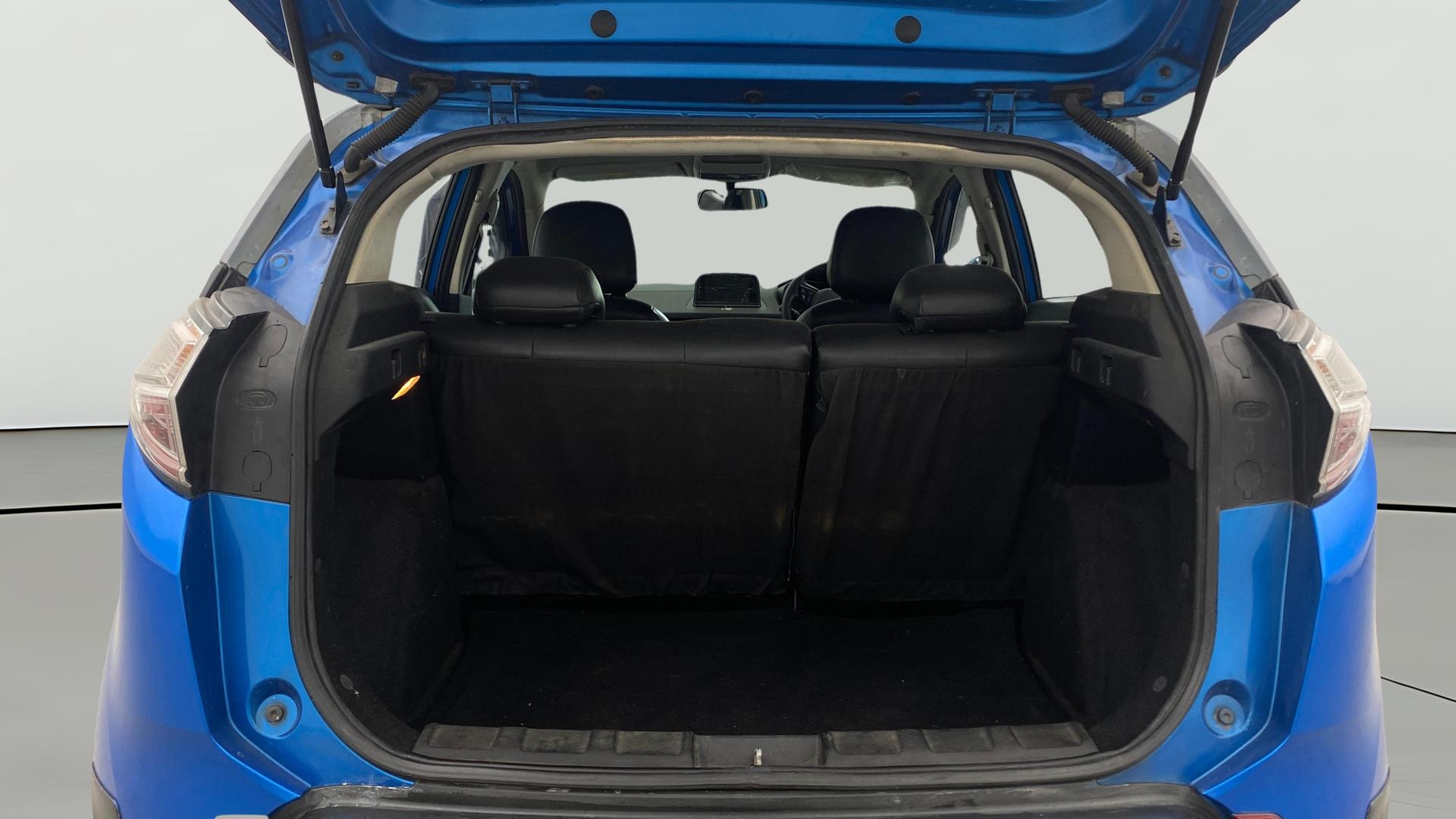 View 2019 Tata Nexon Revotron XE Image 38 Used 2019 Tata Nexon Revotron XE Image 38