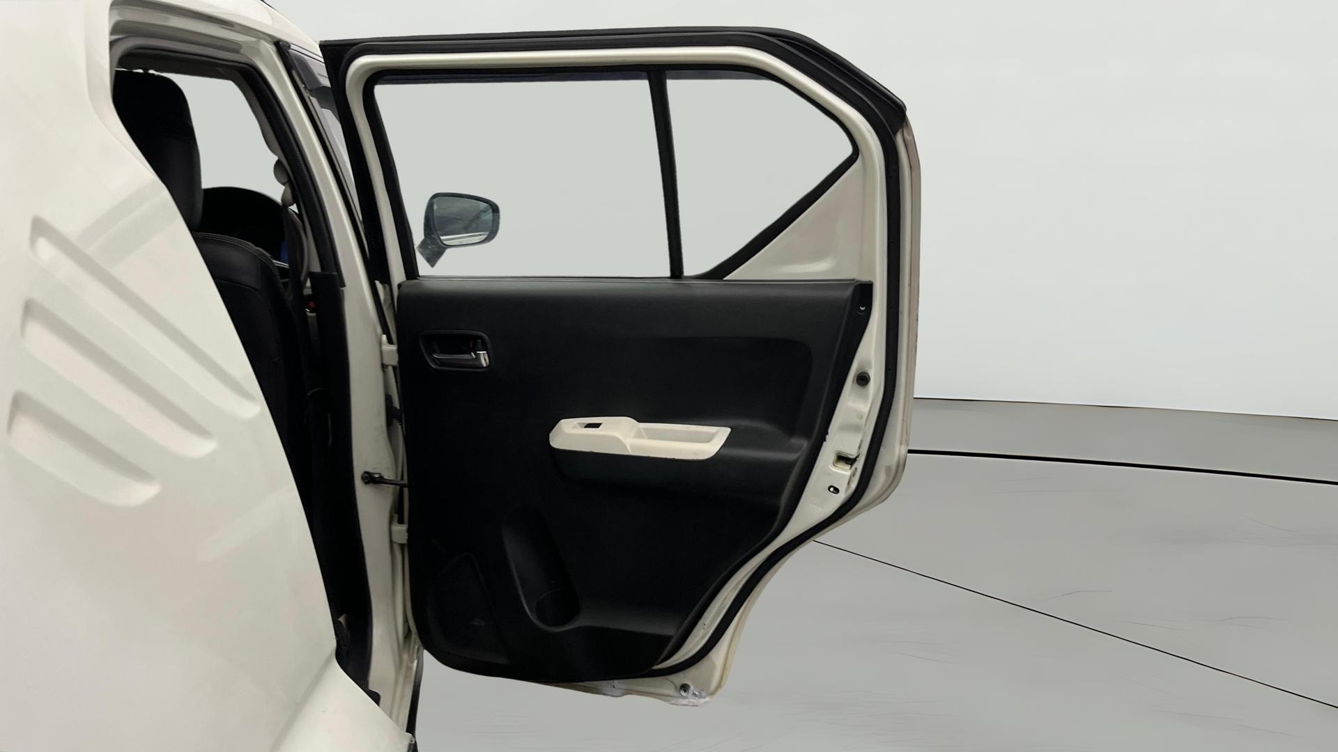 View 2018 Maruti Suzuki 1000 Base Variant Image 5 Used 2018 Maruti Suzuki 1000 Base Variant Image 5
