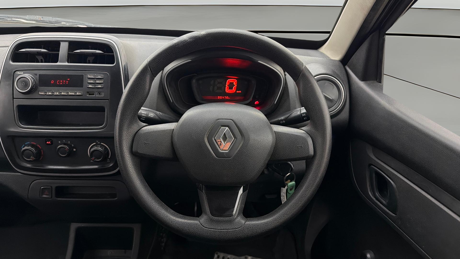 View 2017 Renault Kwid RXL Image 20 Used 2017 Renault Kwid RXL Image 20