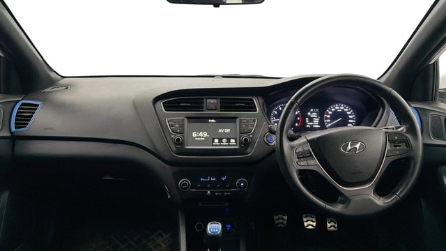View Hyundai i20 Active Image 15 Used Hyundai i20 Active Image 15