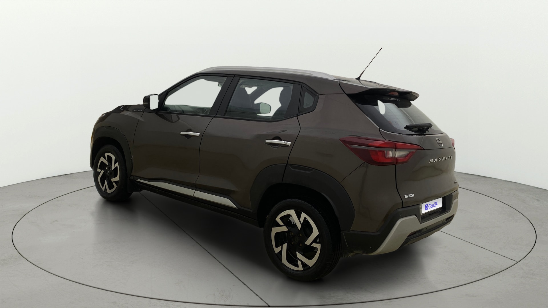 View 2022 Nissan Magnite Turbo XV CVT Image 2 Used 2022 Nissan Magnite Turbo XV CVT Image 2