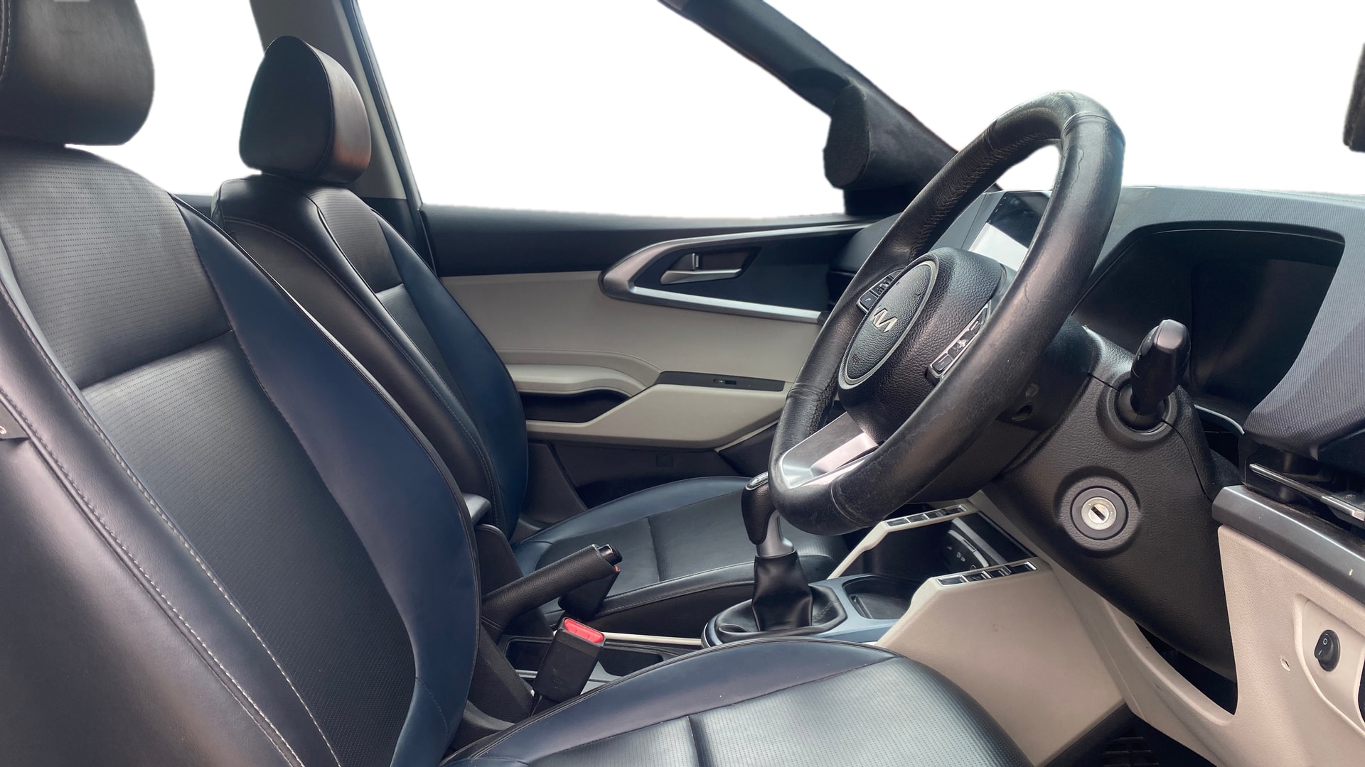 Used 2023 Kia Carens Used 2023 Kia Carens