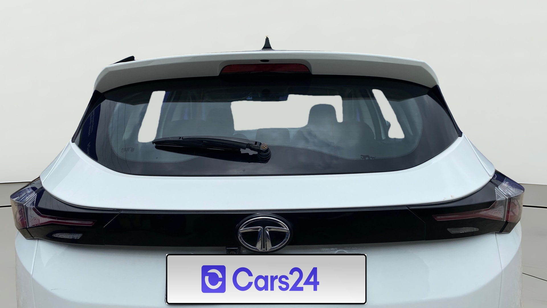 View 2023 Tata Harrier XE Image 5 Used 2023 Tata Harrier XE Image 5