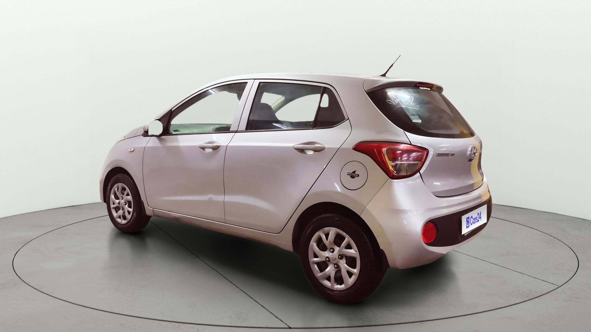 View 2018 Hyundai Grand i10 Magna 1.2 Kappa VTVT Image 2 Used 2018 Hyundai Grand i10 Magna 1.2 Kappa VTVT Image 2