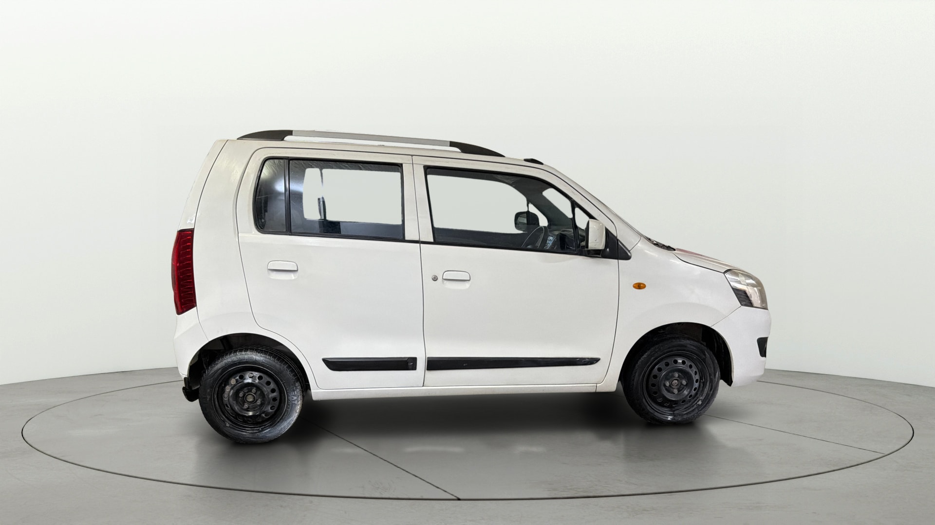 Used 2017 Maruti Suzuki 1000 Used 2017 Maruti Suzuki 1000