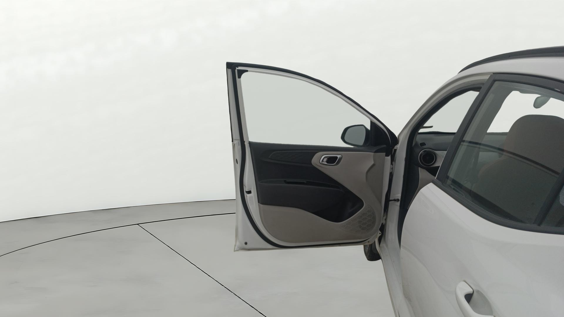 View 2020 Hyundai Grand i10 Nios Sportz Petrol AMT Image 36 Used 2020 Hyundai Grand i10 Nios Sportz Petrol AMT Image 36
