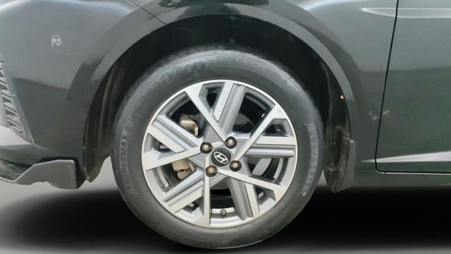 View Hyundai Verna Image 30 Used Hyundai Verna Image 30