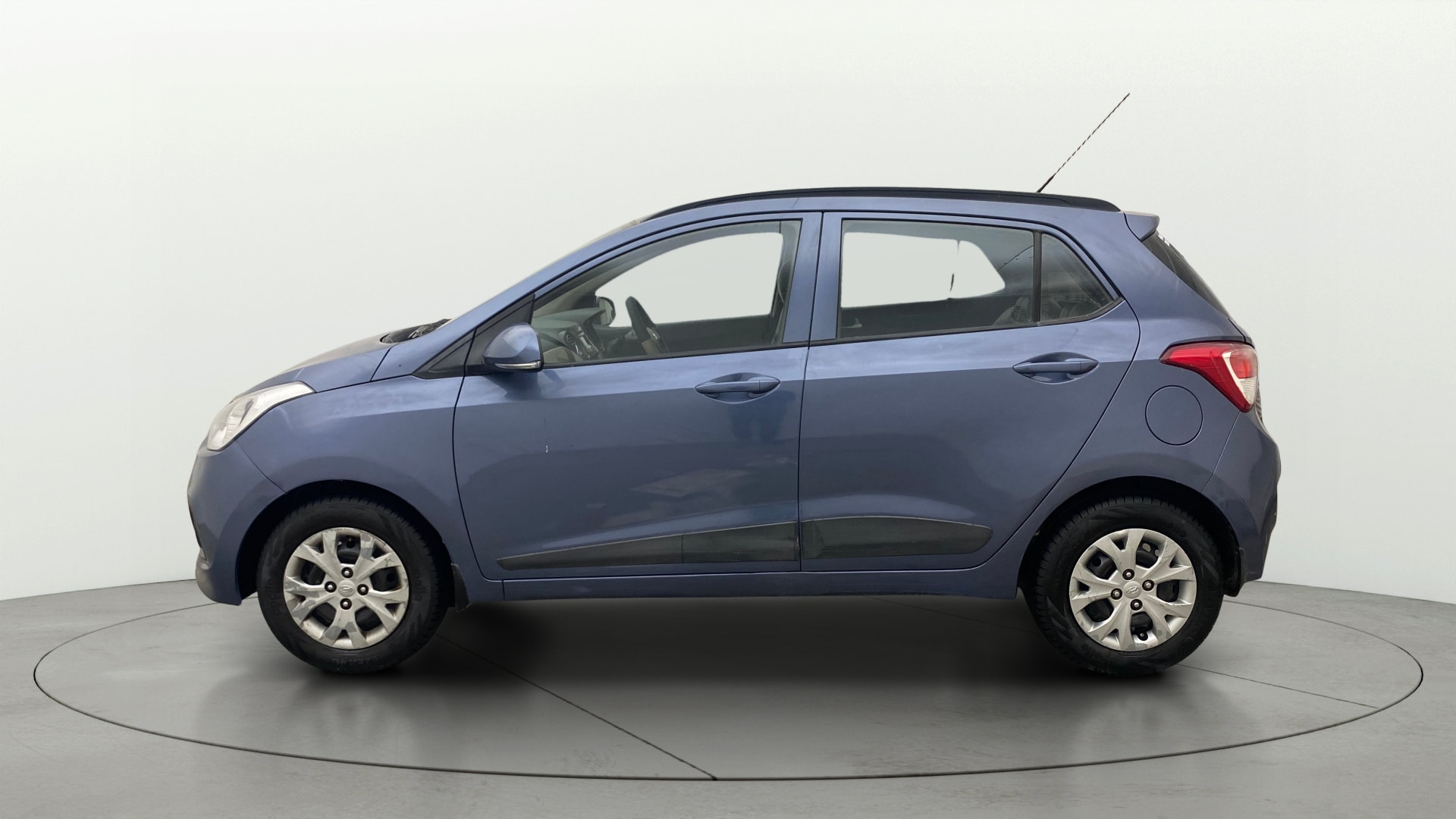 View 2016 Hyundai Grand i10 Sportz 1.2 Kappa Image 5 Used 2016 Hyundai Grand i10 Sportz 1.2 Kappa Image 5