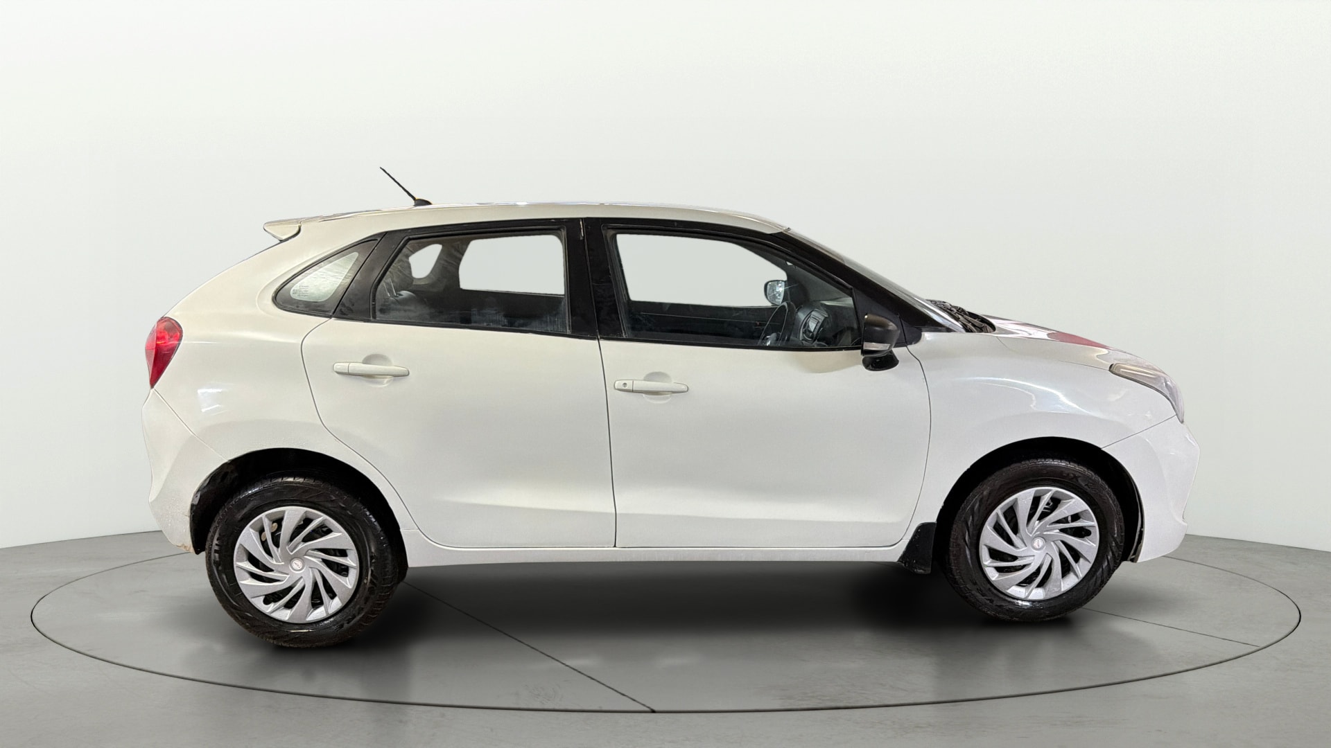 View 2018 Maruti Suzuki 1000 Base Variant Image 8 Used 2018 Maruti Suzuki 1000 Base Variant Image 8