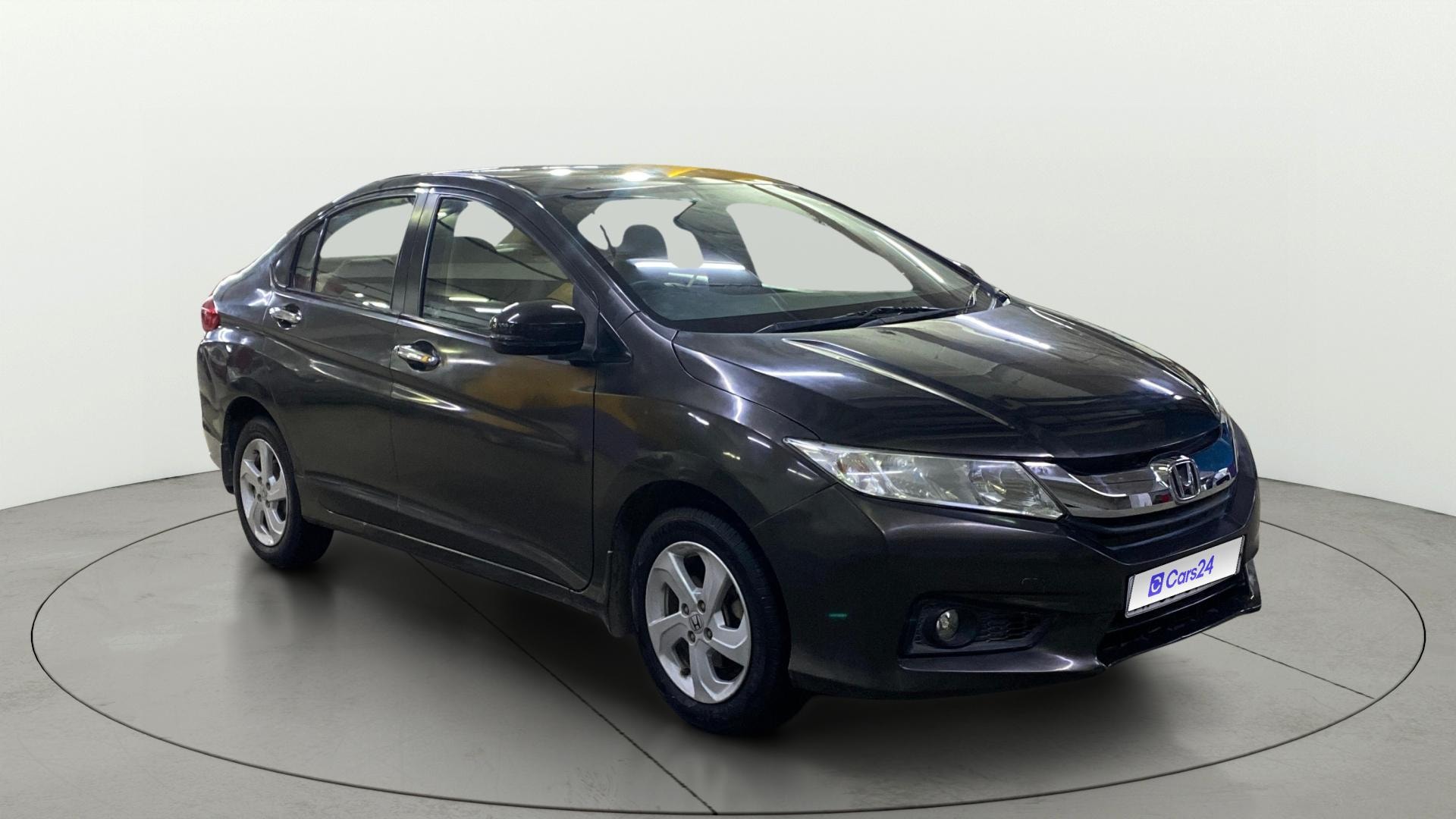 View 2017 Honda City ZX MT Diesel Anniversary Edition Image 21 Used 2017 Honda City ZX MT Diesel Anniversary Edition Image 21