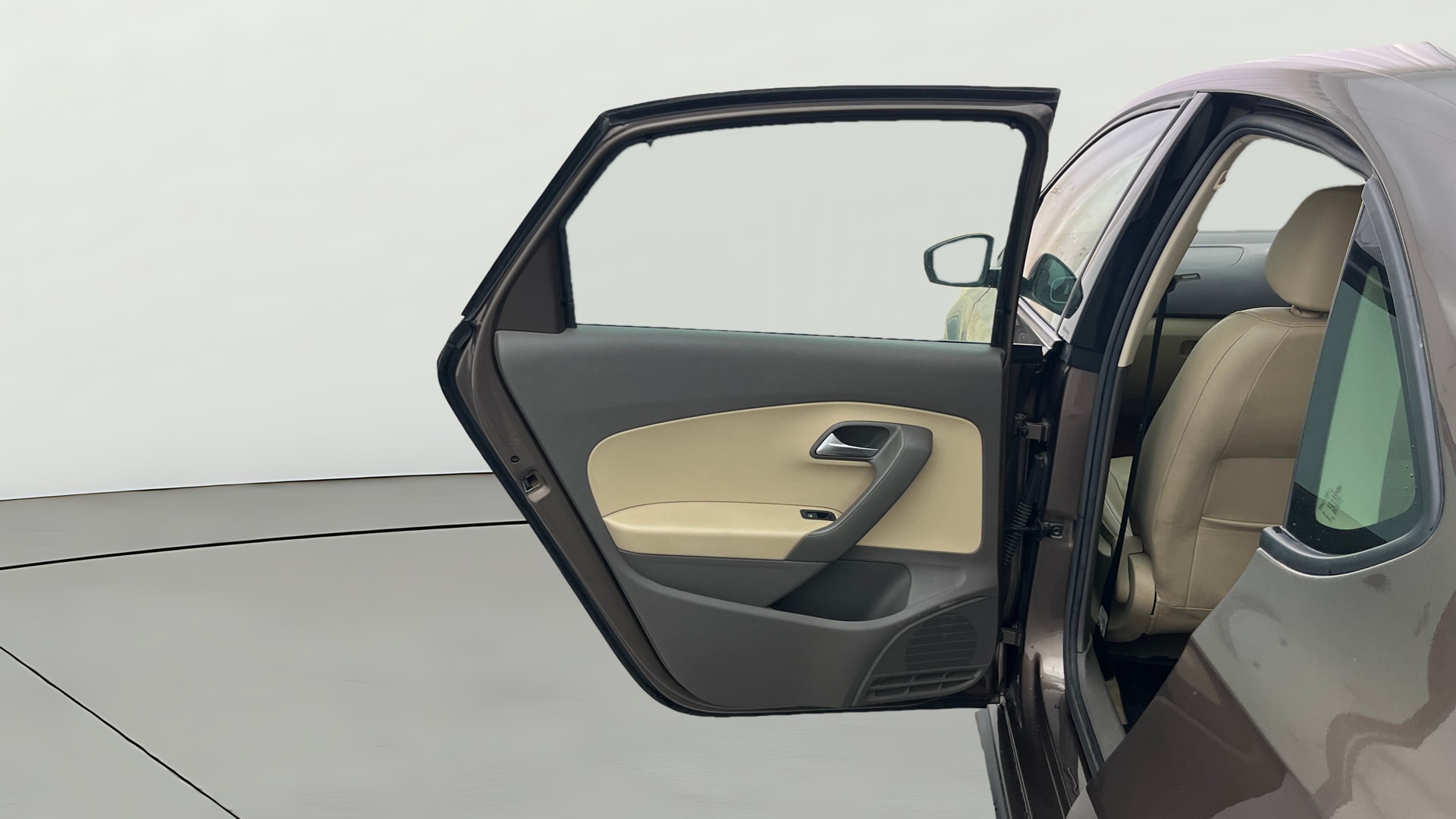 View 2021 Volkswagen Vento 1.2 L TSI Comfortline Petrol AT Image 23 Used 2021 Volkswagen Vento 1.2 L TSI Comfortline Petrol AT Image 23
