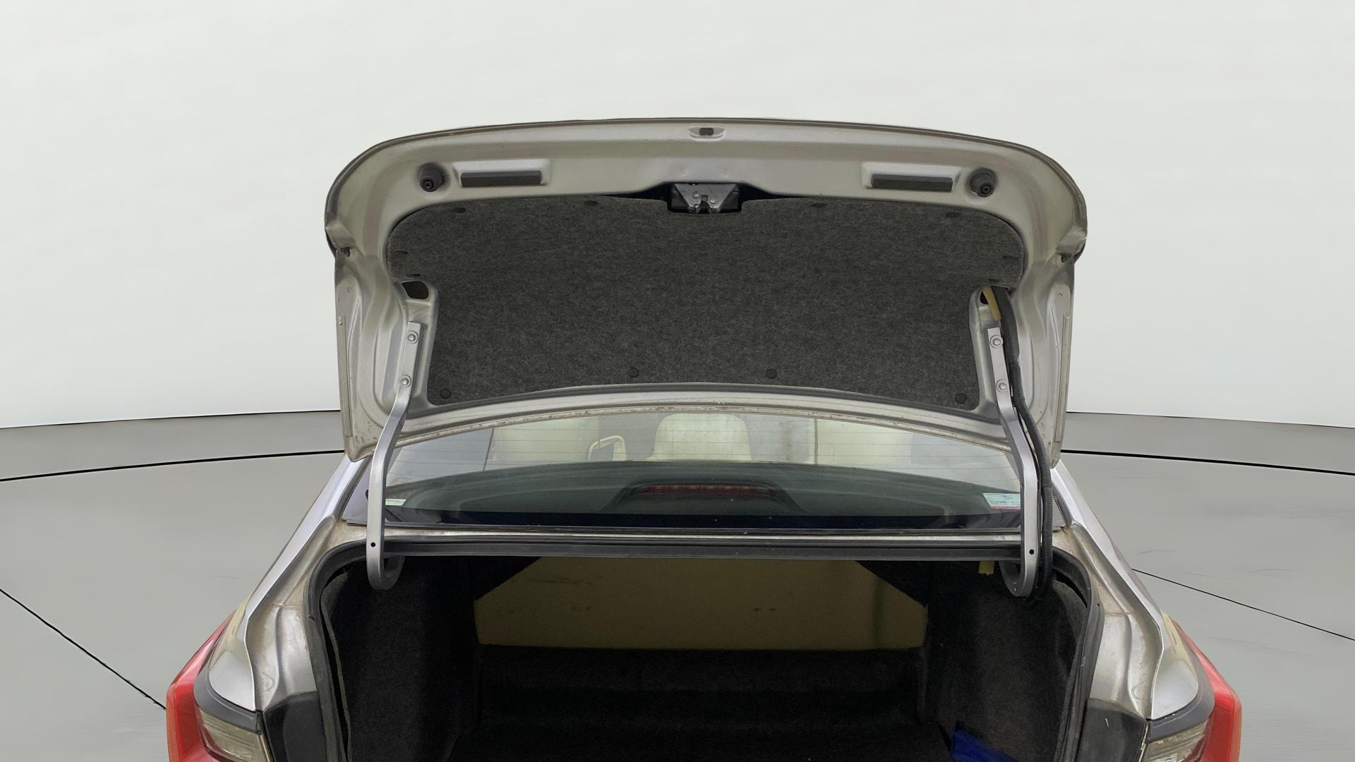 View 2021 Honda City ZX MT Diesel Anniversary Edition Image 17 Used 2021 Honda City ZX MT Diesel Anniversary Edition Image 17