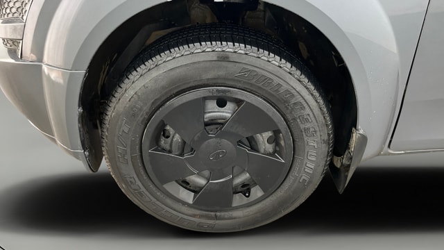 View Mahindra XUV500 Image 29 Used Mahindra XUV500 Image 29