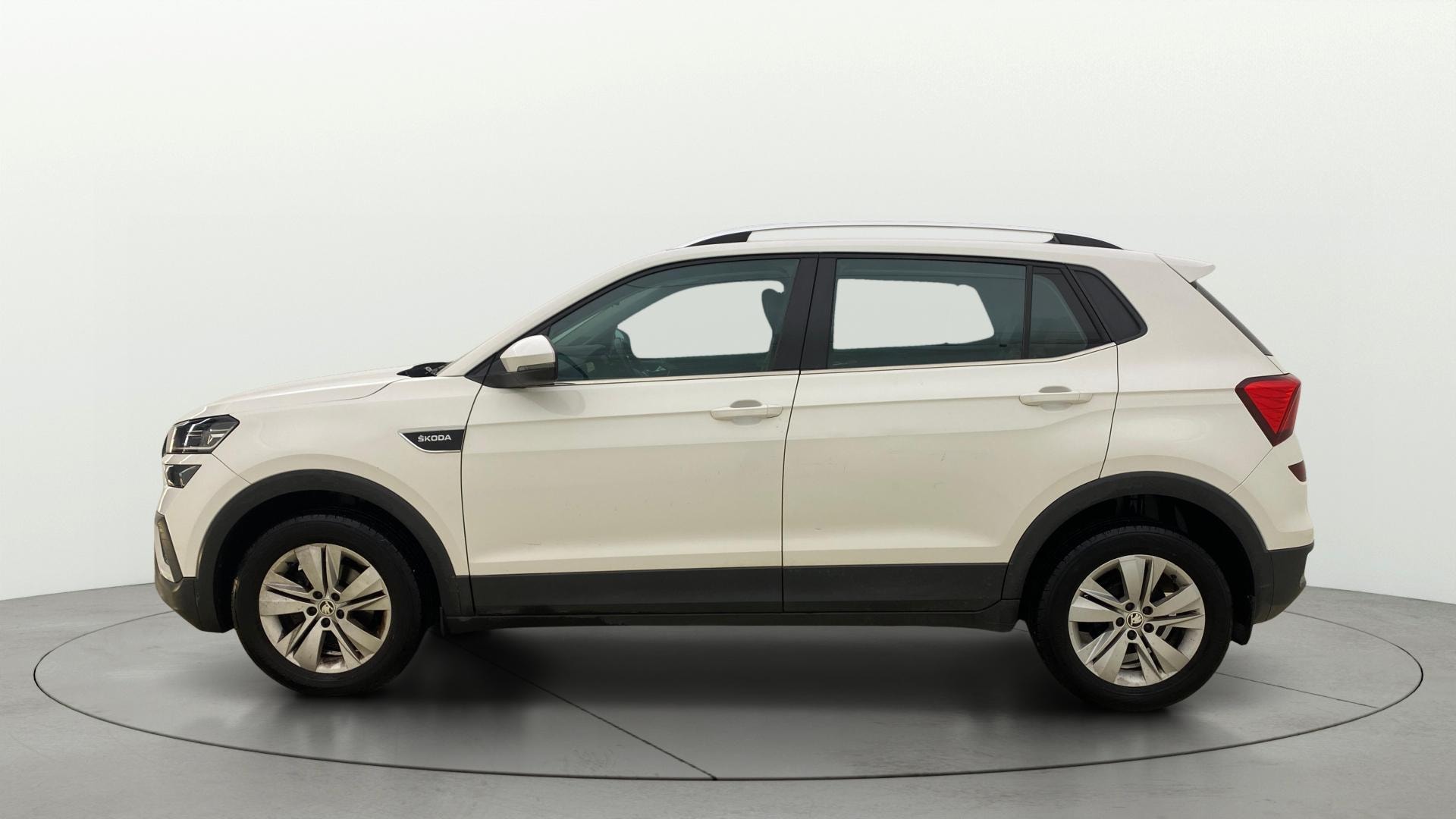 View 2022 Skoda Kushaq Ambition 1.0 TSI MT Image 27 Used 2022 Skoda Kushaq Ambition 1.0 TSI MT Image 27