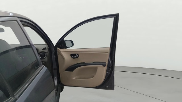 View Hyundai i10 Image 43 Used Hyundai i10 Image 43