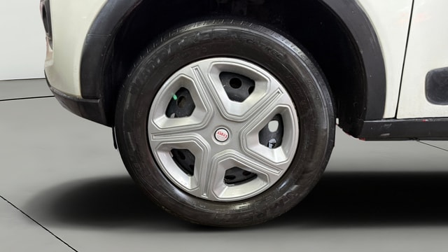 View Tata Nexon Image 27 Used Tata Nexon Image 27