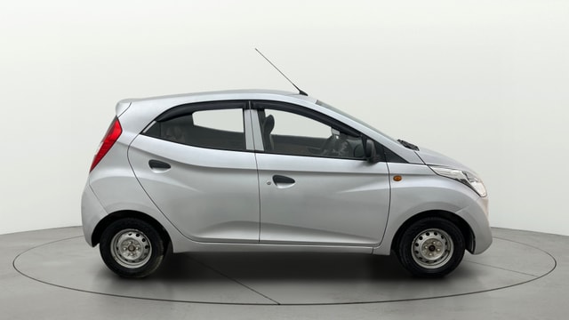 View Hyundai EON Image 8 Used Hyundai EON Image 8