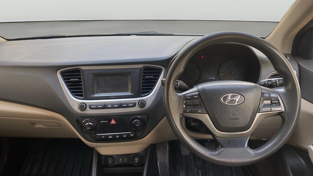 View Hyundai Verna Image 21 Used Hyundai Verna Image 21