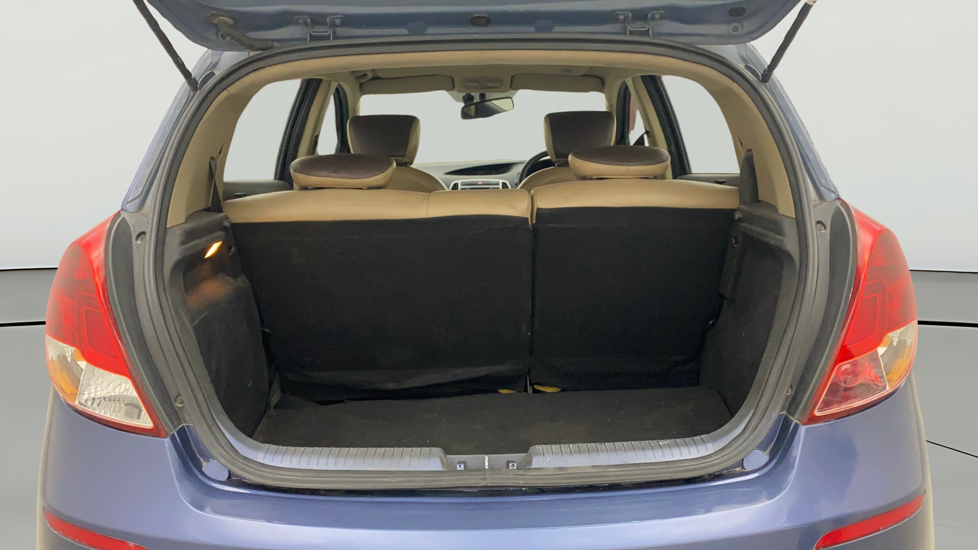 View 2013 Hyundai Elite i20 1.4 Era Diesel BS IV Image 37 Used 2013 Hyundai Elite i20 1.4 Era Diesel BS IV Image 37