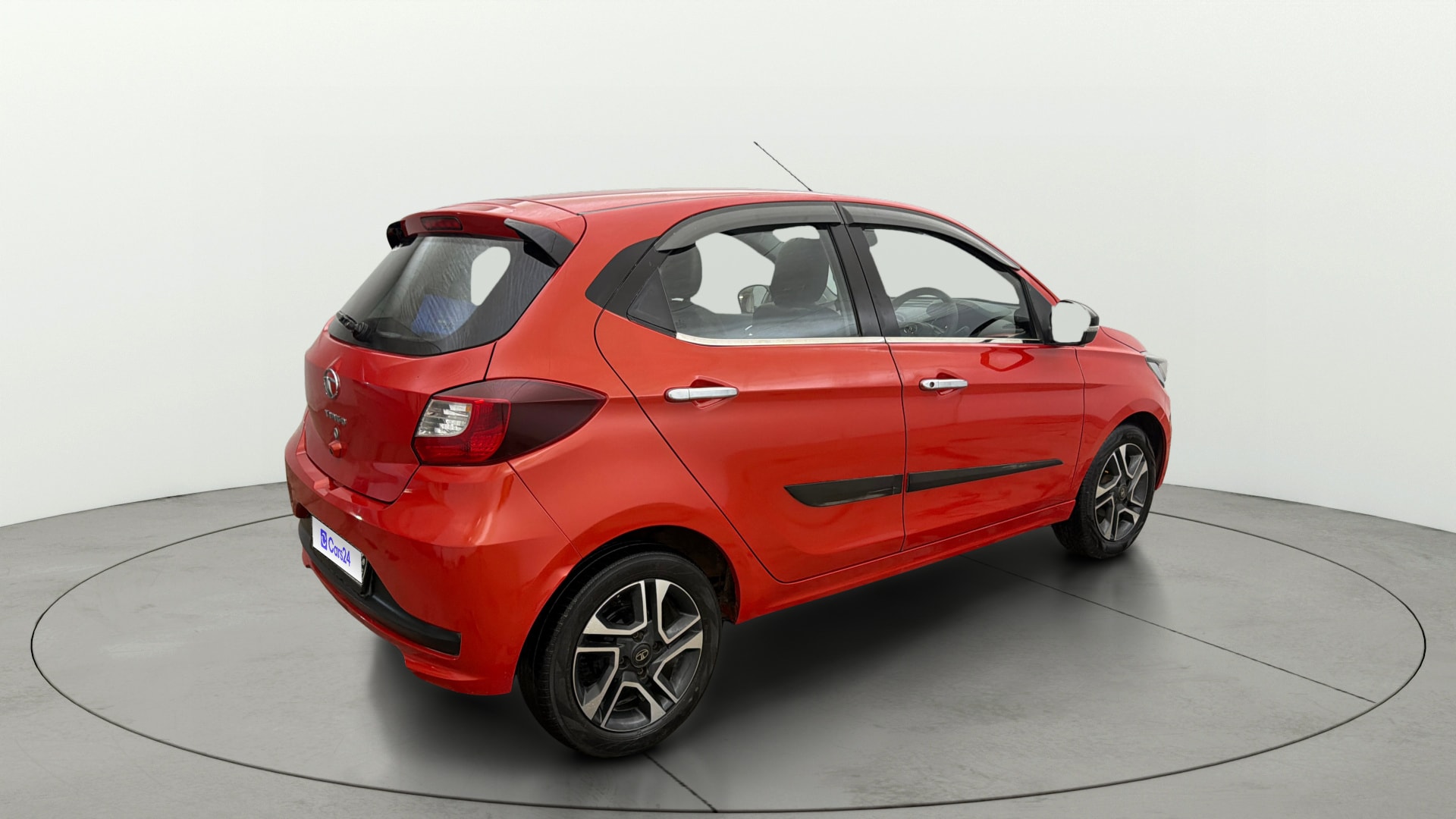 View 2020 Tata Tiago Revotorq XB Image 43 Used 2020 Tata Tiago Revotorq XB Image 43