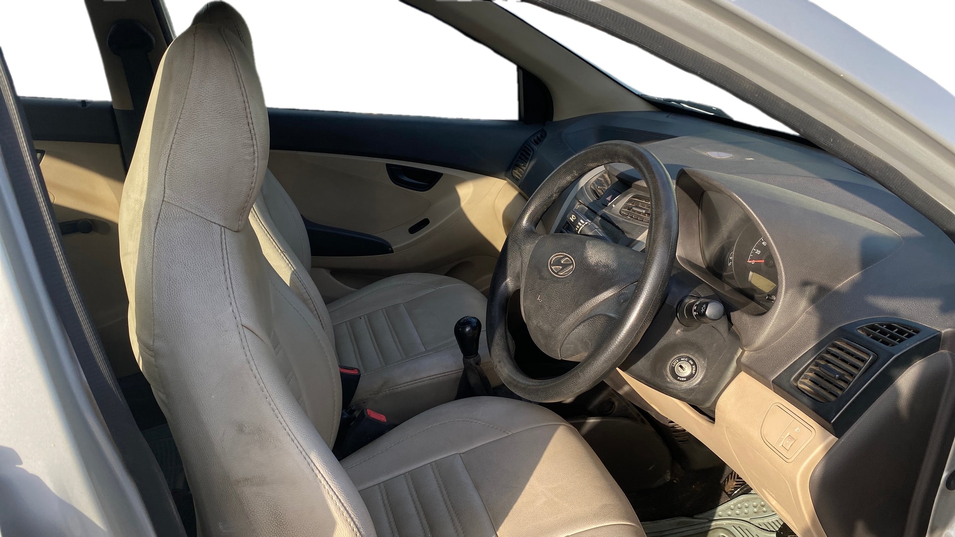 View 2016 Hyundai EON Era Plus Image 19 Used 2016 Hyundai EON Era Plus Image 19
