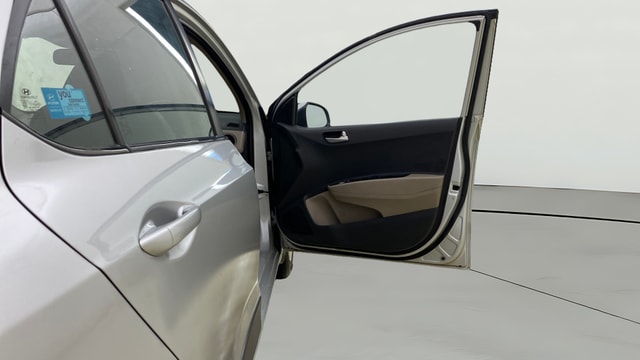 View Hyundai Xcent Image 43 Used Hyundai Xcent Image 43