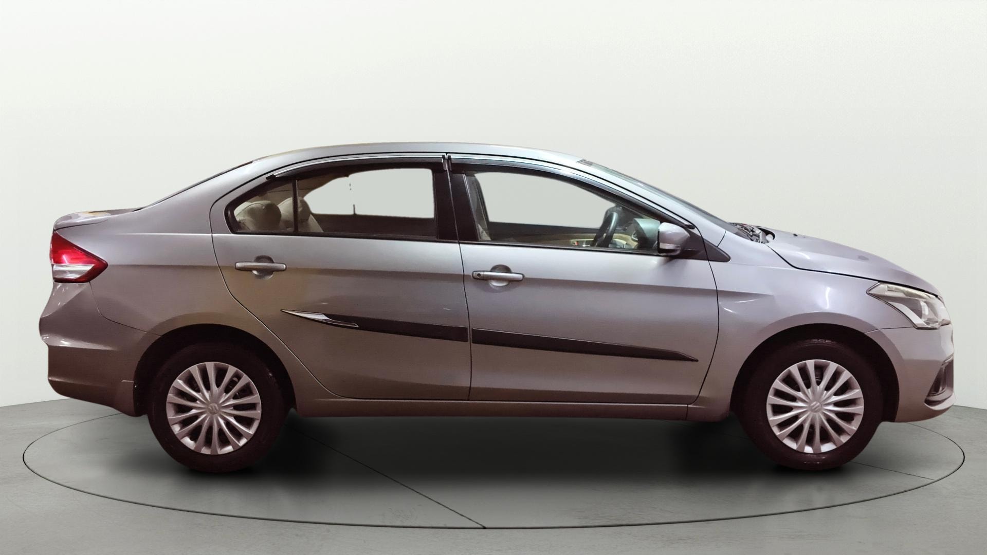 View 2020 Maruti Suzuki 1000 Base Variant Image 8 Used 2020 Maruti Suzuki 1000 Base Variant Image 8
