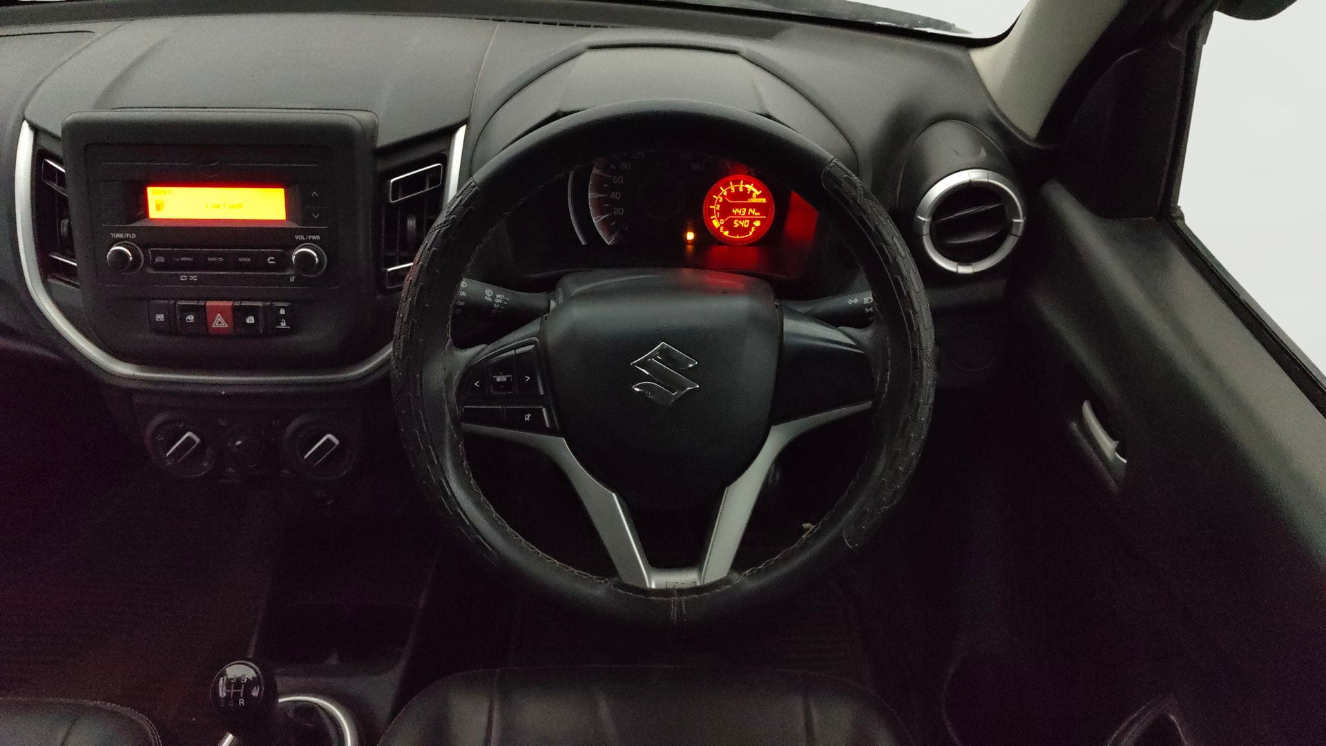 View 2022 Maruti Suzuki 1000 Base Variant Image 20 Used 2022 Maruti Suzuki 1000 Base Variant Image 20