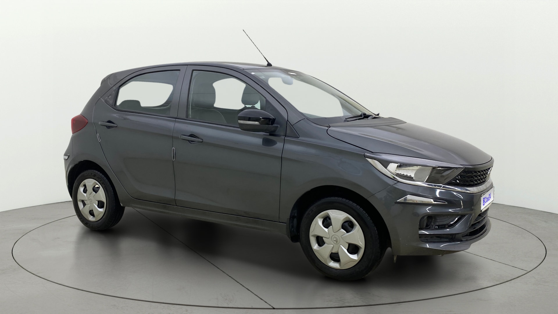 View 2022 Tata Tiago Revotorq XB Image 36 Used 2022 Tata Tiago Revotorq XB Image 36