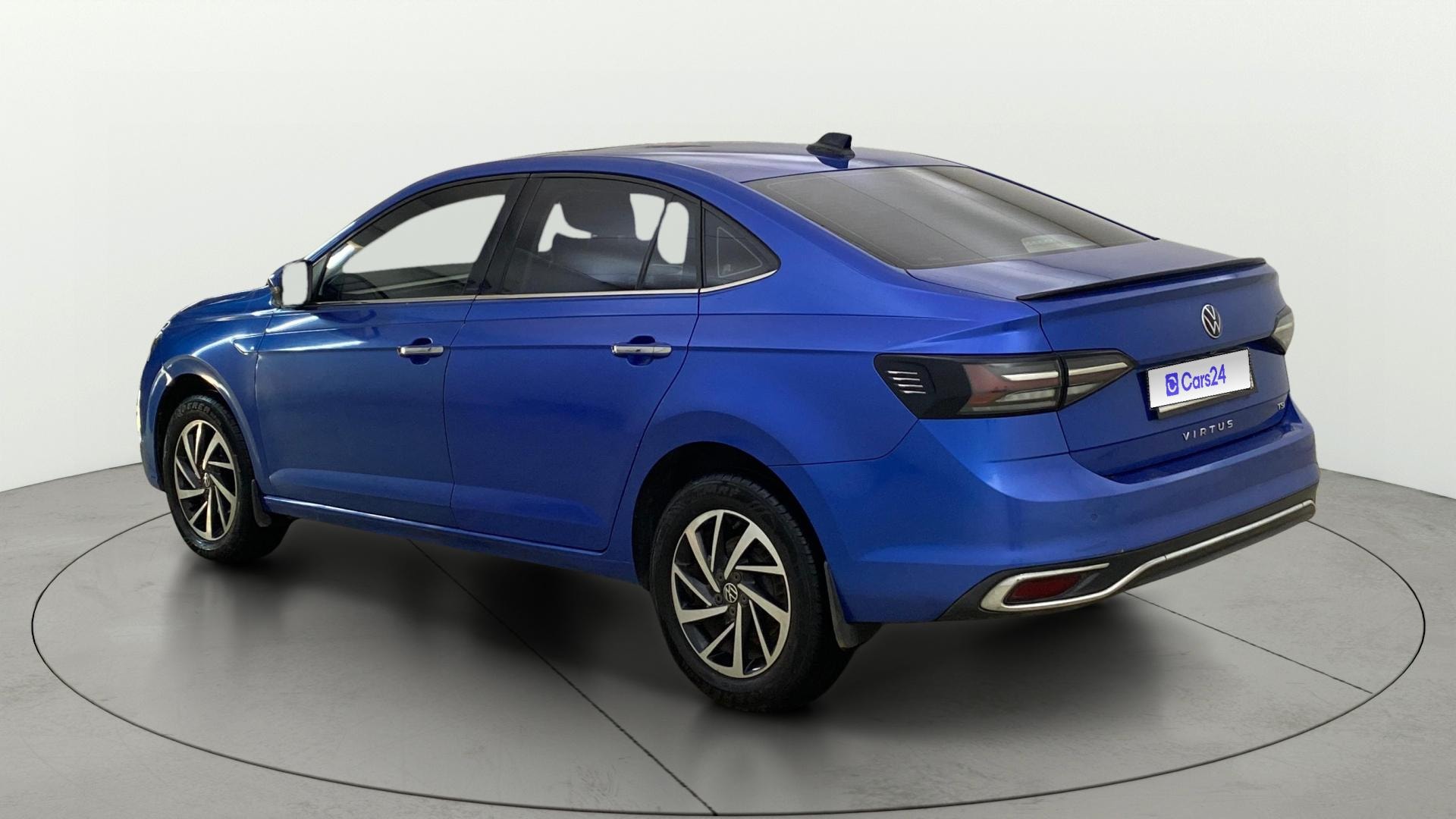 View 2022 Volkswagen Virtus Topline 1.0 TSI MT Image 2 Used 2022 Volkswagen Virtus Topline 1.0 TSI MT Image 2