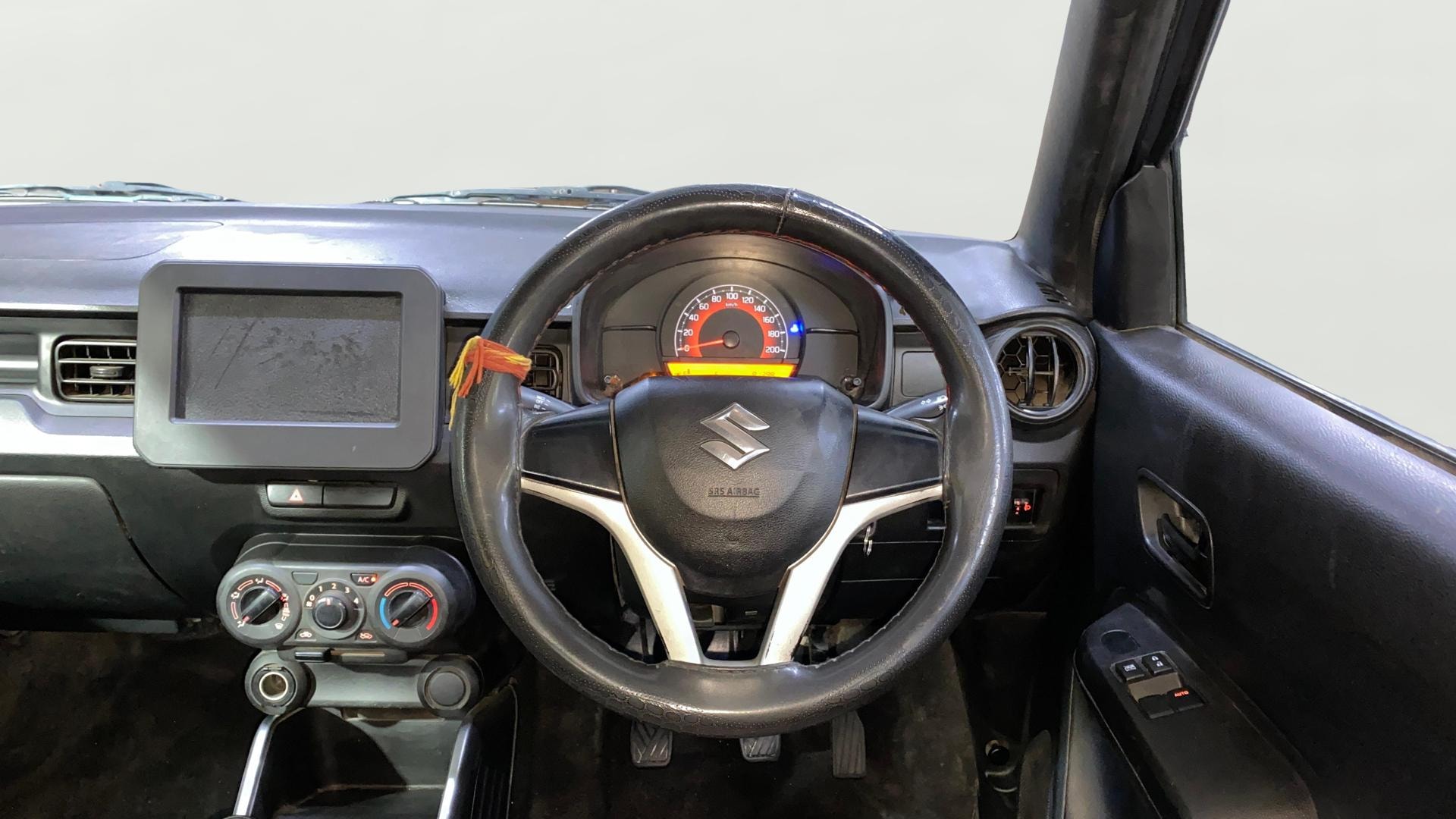 View 2022 Maruti Suzuki 1000 Base Variant Image 20 Used 2022 Maruti Suzuki 1000 Base Variant Image 20