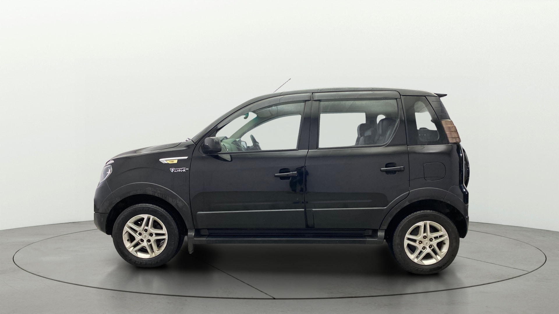 Used 2016 Mahindra NuvoSport Used 2016 Mahindra NuvoSport