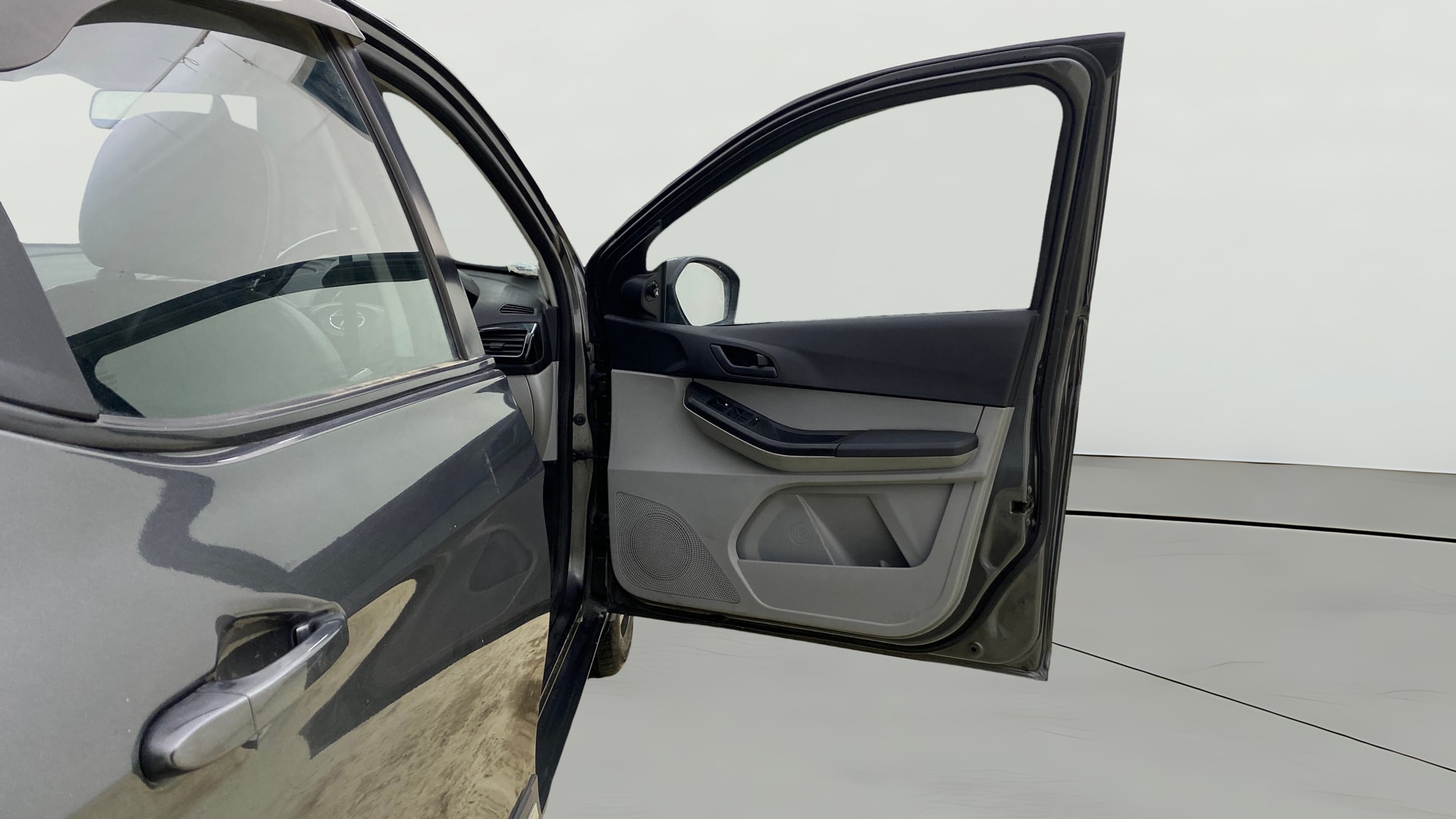 Used 2023 Tata Tiago Used 2023 Tata Tiago