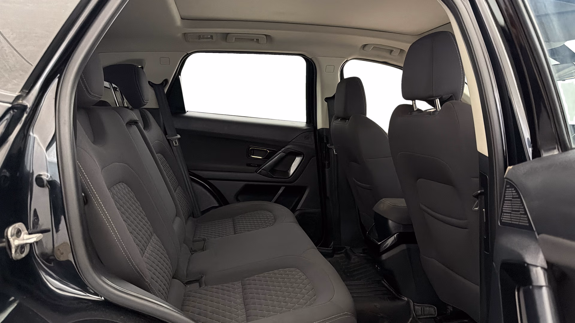View 2022 Tata Harrier XE Image 31 Used 2022 Tata Harrier XE Image 31