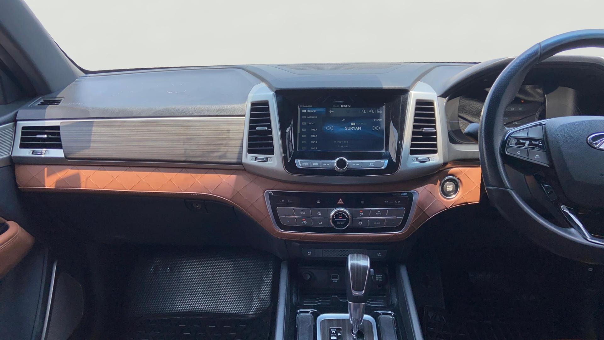 View 2019 Mahindra Alturas G4 4WD AT Image 34 Used 2019 Mahindra Alturas G4 4WD AT Image 34